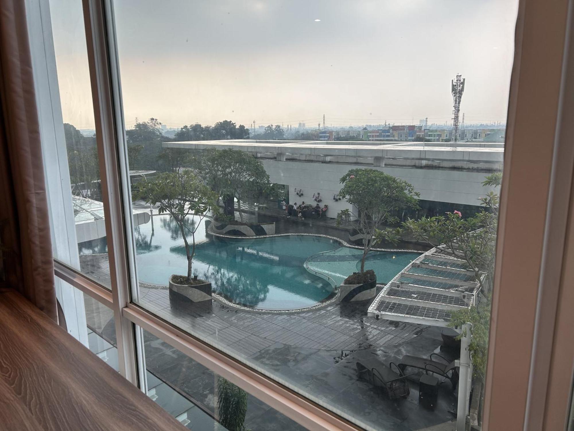 U Residence 2 Studio Apartment Pool View Tangerang Extérieur photo